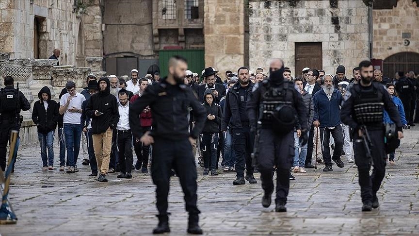 Israeli forces prevent night call to prayer at Al-Aqsa Mosque