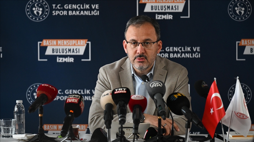 Bakan Kasapoğlu: Son 4 ayda sporcularımız 340 altın, 385 gümüş, 320 bronz olmak üzere 1045 madalya aldı