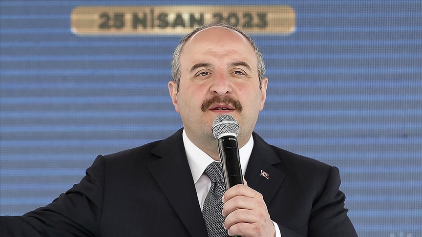 Bakan Varank: Dün Togg'un fabrikasının yanına Türkiye'nin ilk otomobil batarya fabrikasının temelini attık
