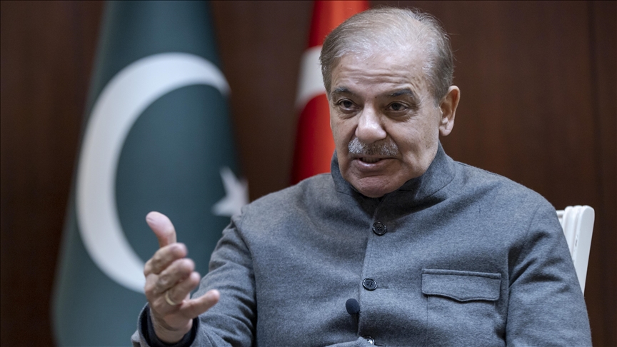 Pakistan's premier congratulates Turkish president over successful flight of Hurjet