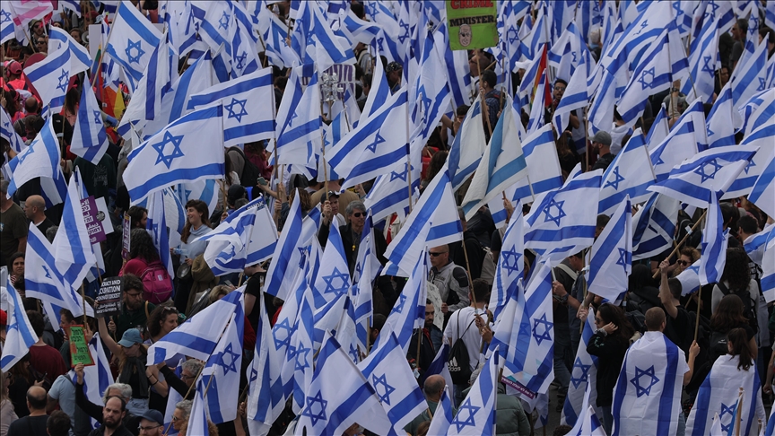 إسرائيل.. احتفال بـ"الاستقلال" وسط أزمة سياسية غير مسبوقة (تقرير)
