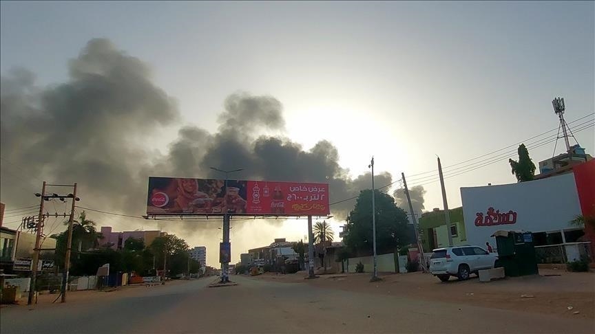 L'Egypte évacue 904 de ses ressortissants du Soudan