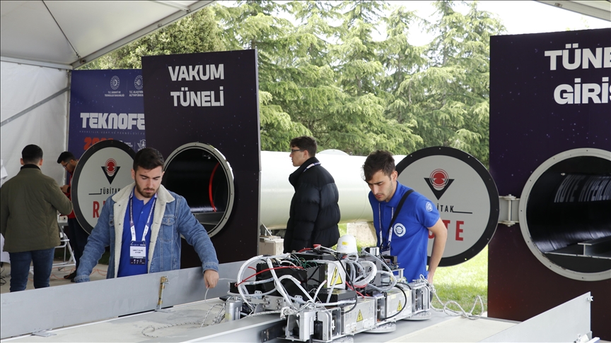 TEKNOFEST Hyperloop Geliştirme Yarışması Kocaeli'de başladı