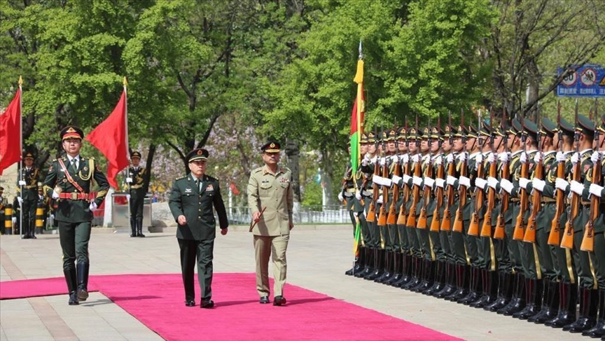 Chinese, Pakistani army generals discuss regional security, military cooperation