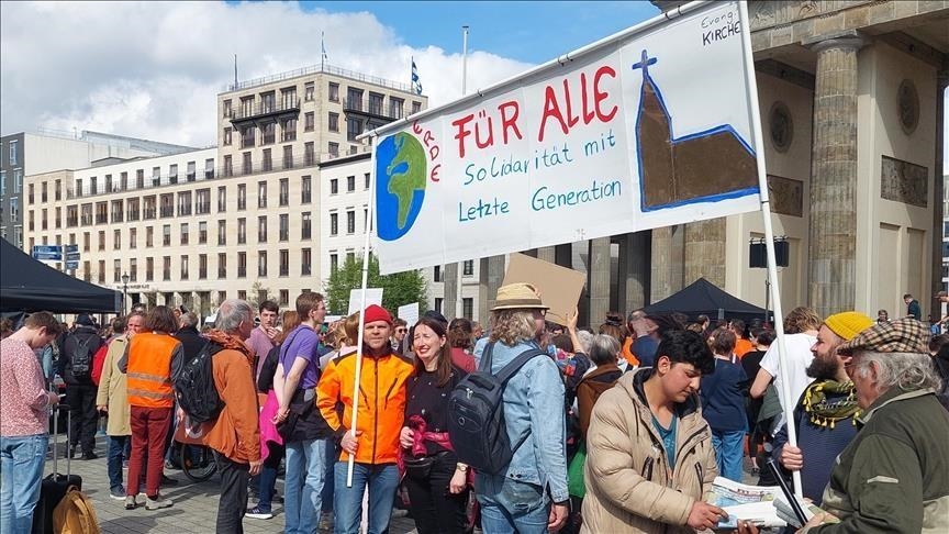 German climate activists disrupt traffic in central Berlin