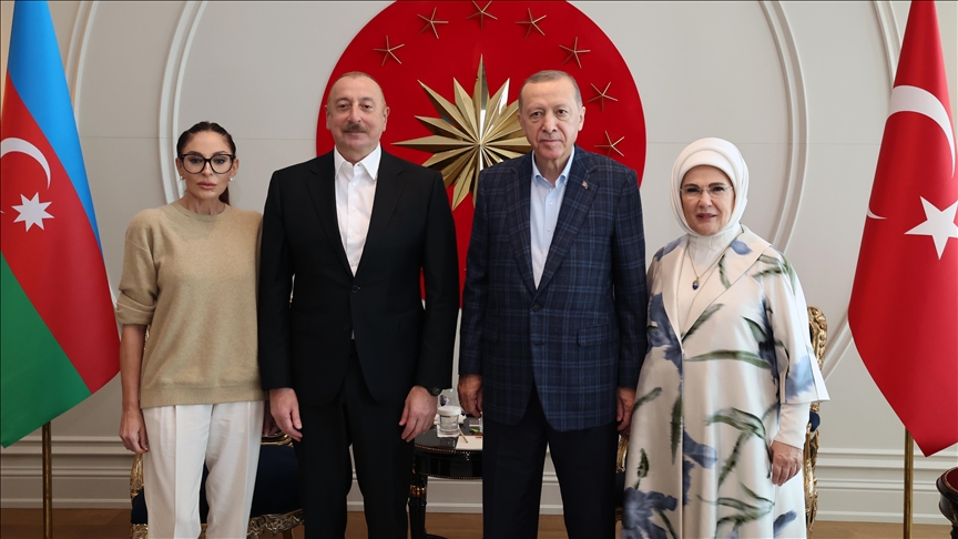 В Стамбуле состоялась встреча лидеров Турции и Азербайджана