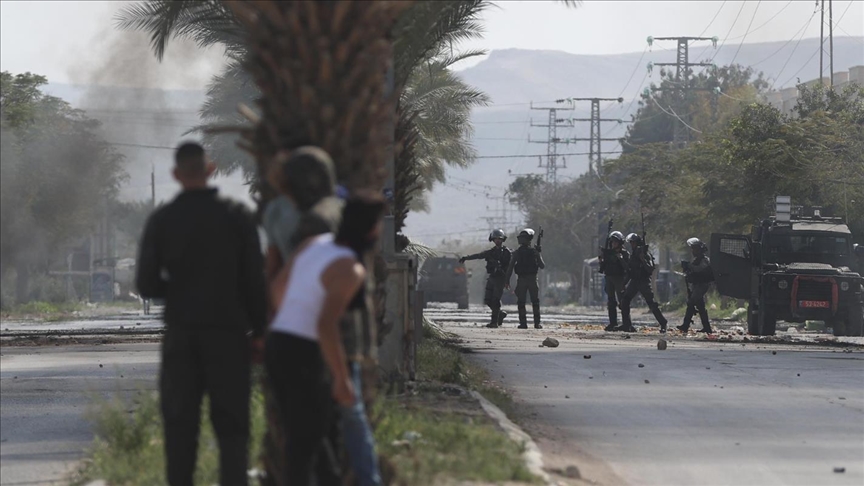Palestinian teen shot dead by Israeli fire in West Bank