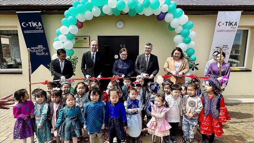 TİKA, Moğolistan'da çadırlarda eğitim alan çocuklar için kreş inşa etti