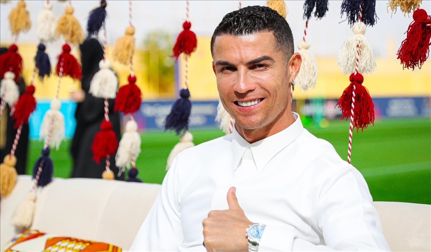 Cristiano Ronaldo earns 6M to be highest paid athlete in 2023 Cristiano Ronaldo earns 6M to be highest paid athlete in 2023