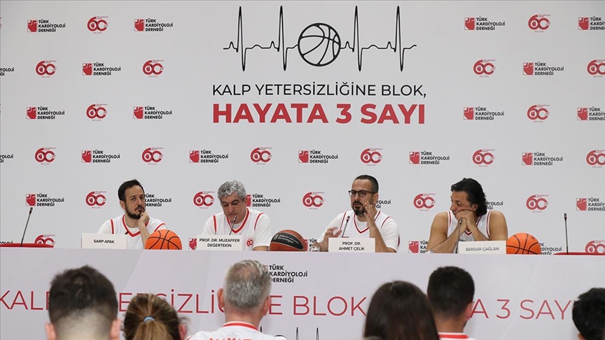 Türk Kardiyoloji Derneği, "Kalp Yetersizliğine Blok, Hayata 3 Sayı" etkinliği düzenledi