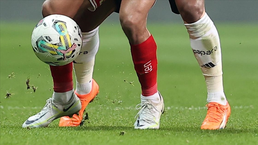 Beşiktaş, Süper Lig'de yarın Antalyaspor'un konuğu olacak
