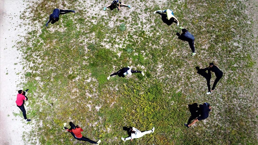 Elazığlı milli atlet, hem olimpiyat barajı için çalışıyor hem sporcu yetiştiriyor