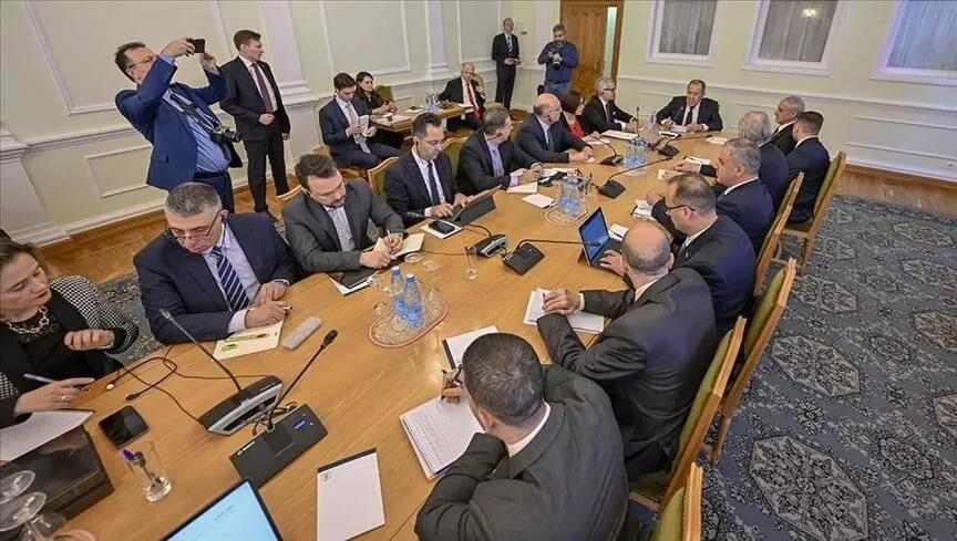 تشاووش أوغلو: موسكو تستضيف اجتماعا رباعيا حول سوريا في 10 مايو