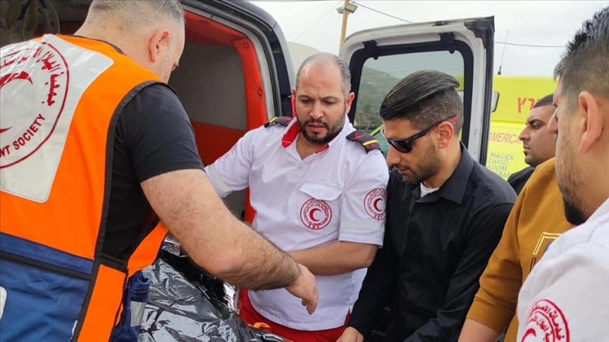 الجيش الإسرائيلي يفرج عن جثامين 3 فلسطينيين 