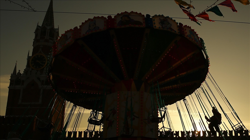 20 people injured in carousel collapse in Russia