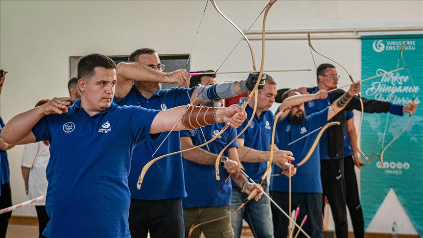 Podgorica: U Medresi "Mehmet Fatih" počeo 3. međunarodni balkanski turnir u streličarstvu