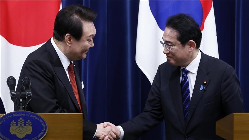  Japan's premier in South Korea for landmark 2-day visit