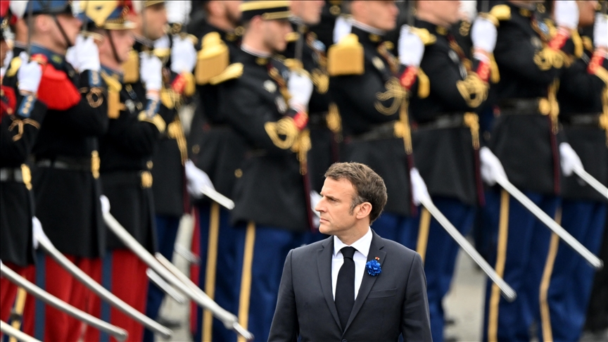 8 mai 1945 : Macron a ravivé la flamme du soldat inconnu
