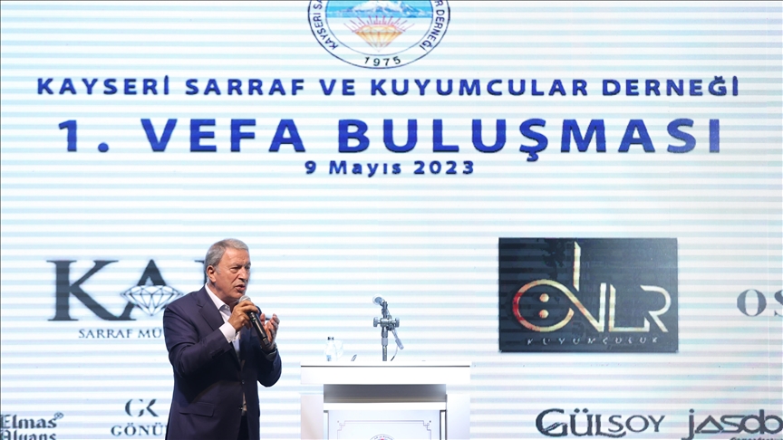 Milli Savunma Bakanı Akar: Bu millet terörle yürüyenlere  imkan vermeyecektir 