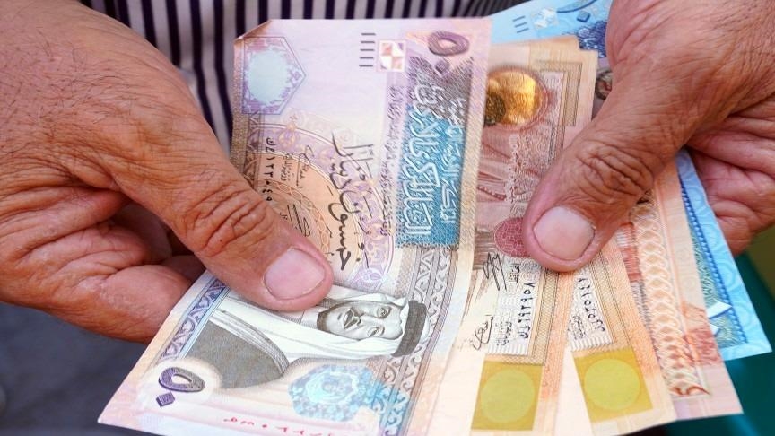 بعد تسلمهم رواتب أبريل مبكرا.. مايو ثقيل على الأردنيين (تقرير)
