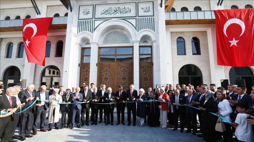 Cumhurbaşkanı Erdoğan, Necat Nasıroğlu Külliyesi'nin açılışını yaptı