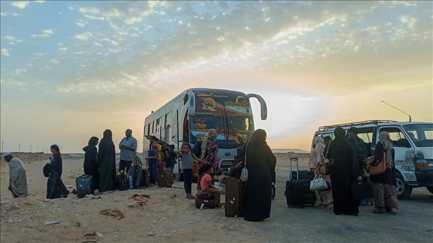 السودان.. من محضن اللاجئين إلى مصدر لهم (إضاءة)