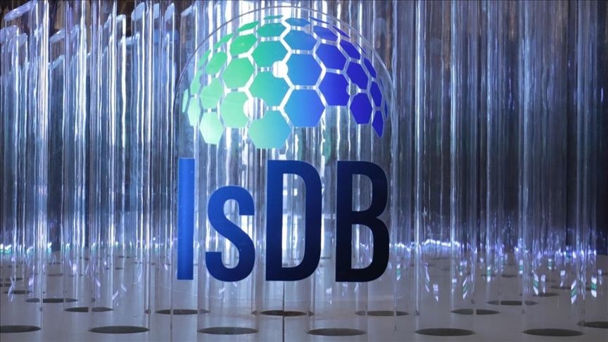 Islamic bank's meeting sees signing of agreements worth $5.4B