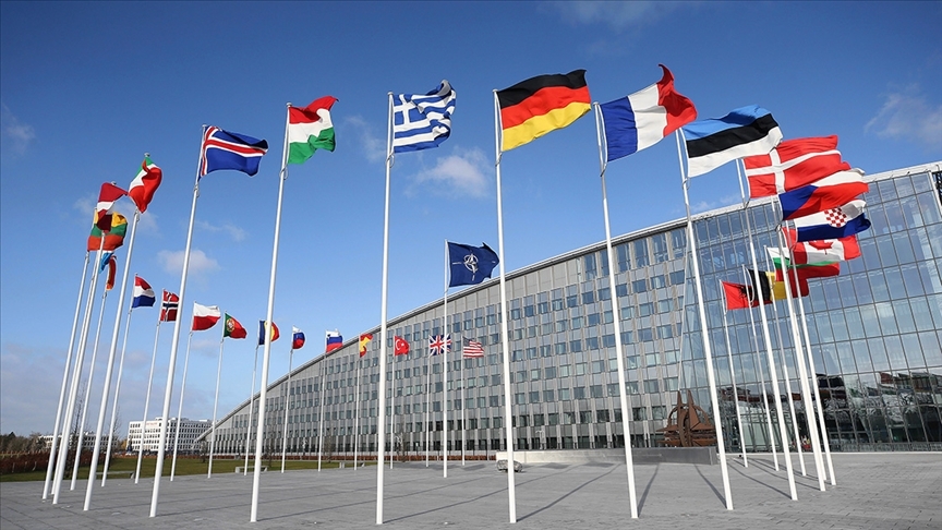 NATO'dan savunma harcamalarında yüzde 2'lik hedefin "bir an önce" tutturulması mesajı