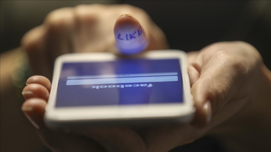 Kanton Sarajevo: Upućena inicijativa o zabrani upotrebe mobilnih uređaja tokom nastave