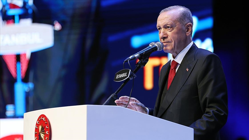 Cumhurbaşkanı Erdoğan: Vergileri düşürerek esnafımıza, çiftçimize özel sübvansiyonlar yaparak, insanımızı rahatlatacağız