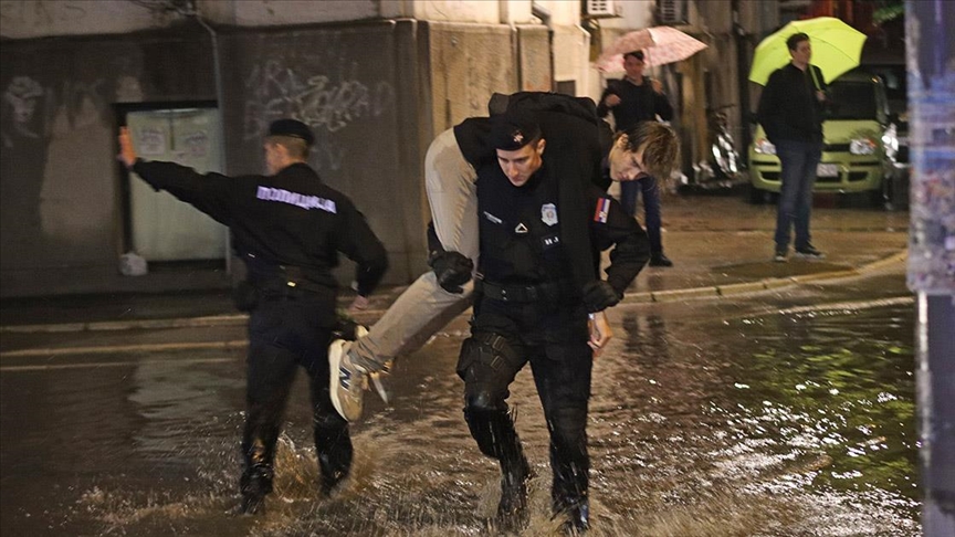 Jako nevreme na nekoliko sati paralisalo Novi Sad