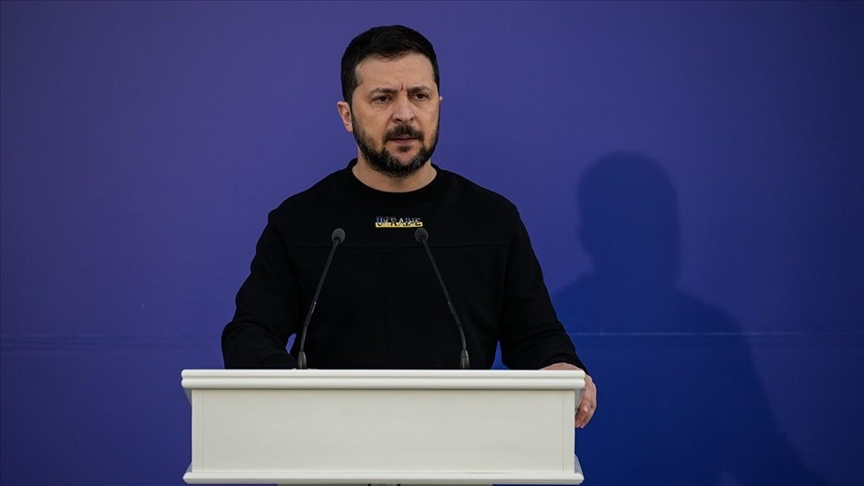 Zelenskyy arrives in Jeddah to attend Arab League summit Zelenskyy arrives in Jeddah to attend Arab League summit