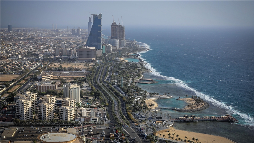 جدة.. عروس البحر الأحمر النابضة بالأصالة والحداثة (إطار)