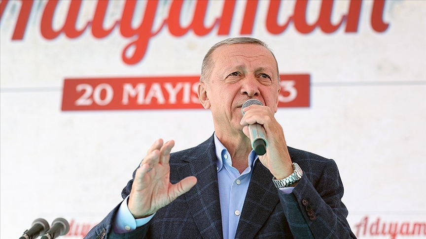Cumhurbaşkanı Erdoğan: Amacımız deprem bölgesinde ekim-kasım gibi kalıcı konut teslimine başlamak