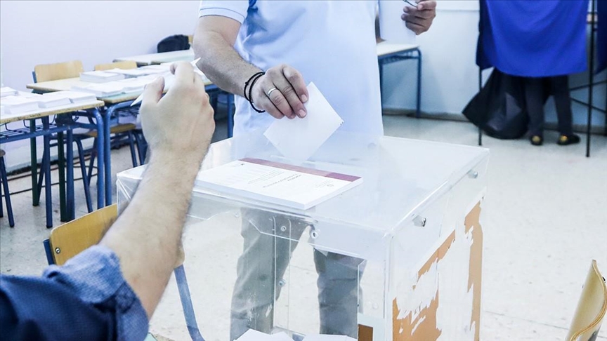Greeks abroad vote in country’s parliamentary elections for first time Greeks abroad vote in country’s parliamentary elections for first time
