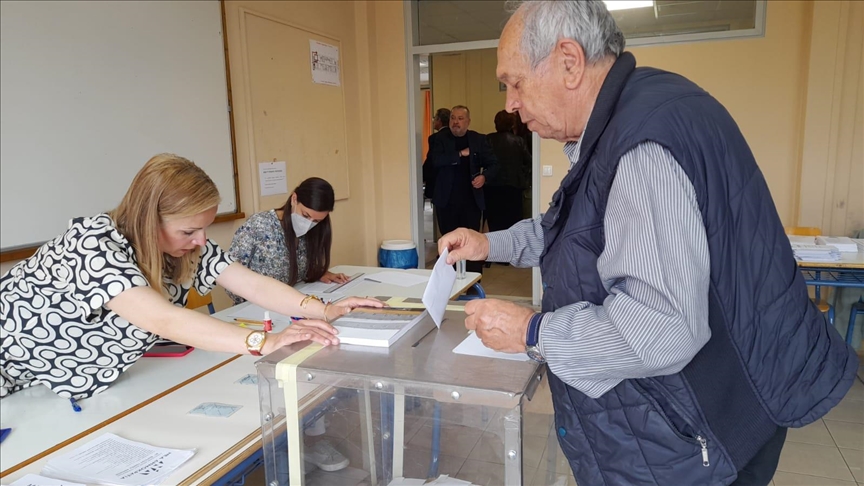 Voting begins in Greece's general elections