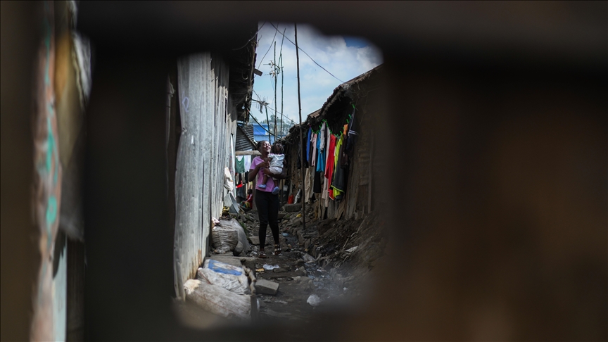 French authorities start demolishing slums on Indian Ocean territory