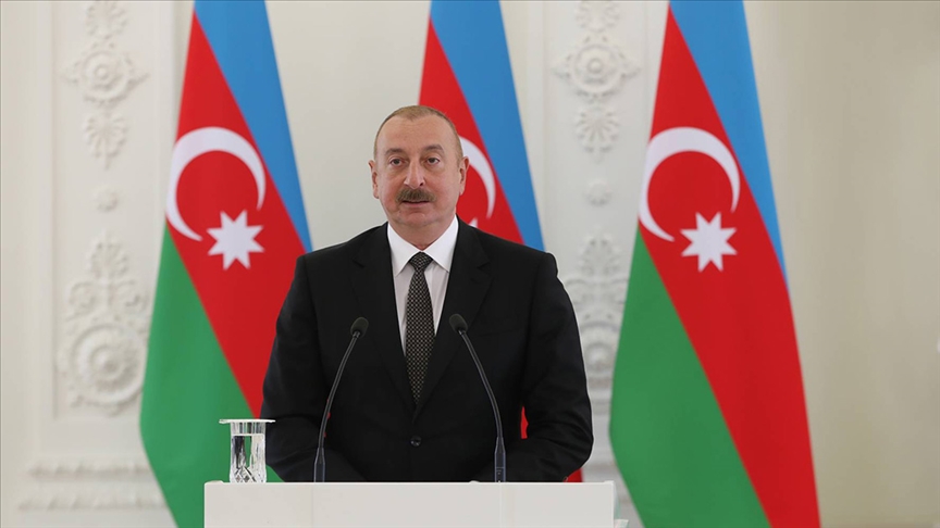 Aliyev: (Ermenistan'la) Barış anlaşmasının imzalanmasının kaçınılmaz olduğuna inanıyoruz