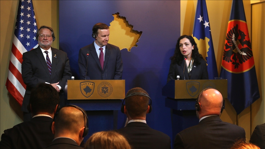 Američki senatori Murphy i Peters u Prištini: SAD će pomoći Kosovu u ostvarivanju napretka