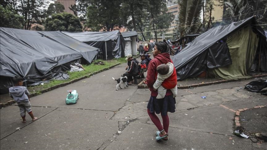 Colombian president suspends cease-fire with FARC guerrillas, orders military offensive