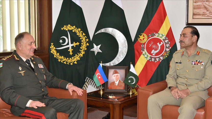 Pakistani, Azerbaijani military chiefs discuss ways to enhance defense, security cooperation