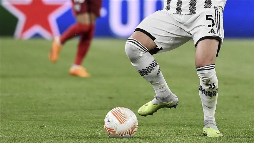 Juventus hit with 10-point penalty for transfer deals Juventus hit with 10-point penalty for transfer deals