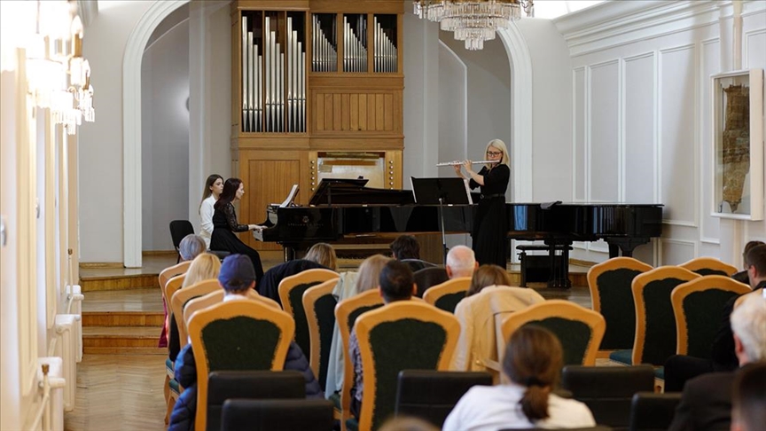 Majske muzičke svečanosti: Nastupile flautistica Mirna Mlikota - Dizdarević i pijanistica Dina Fejzić