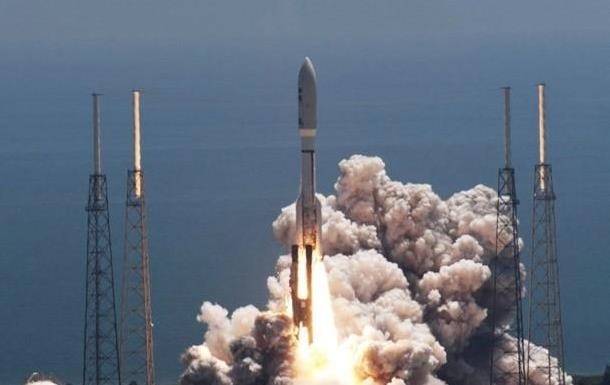 Last-minute tech glitch halts South Korea's satellite launch