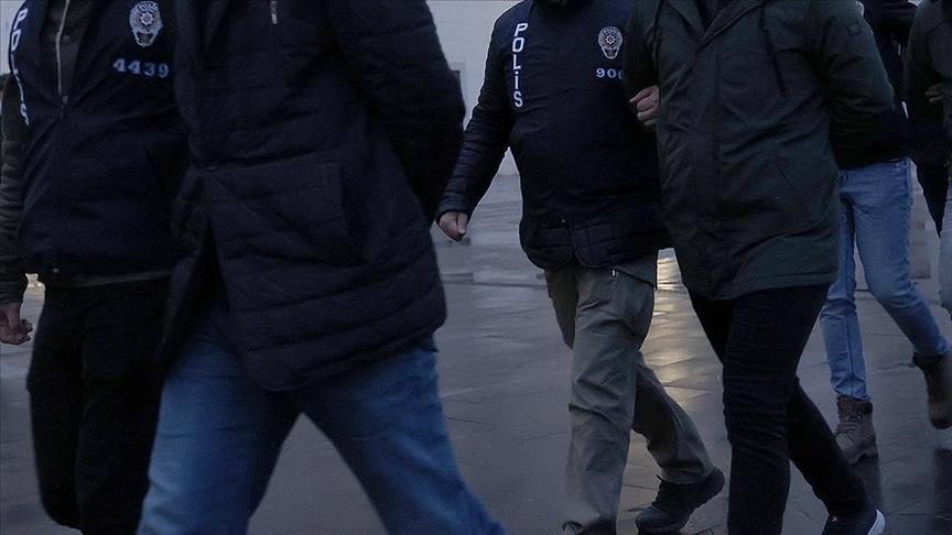 تركيا.. القبض على 3 قياديين من "داعش" الإرهابي