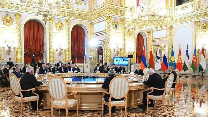 На заседании саммита ЕАЭС обсудили отношения между Азербайджаном и Арменией