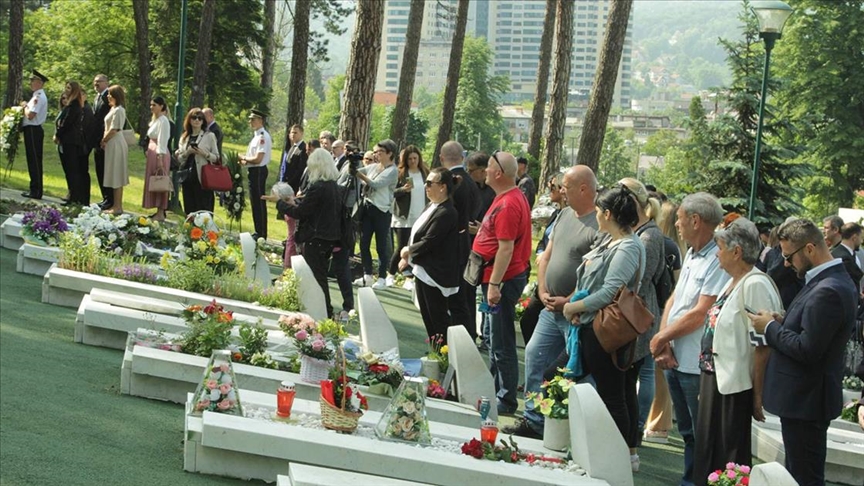 Aleja mladosti u Tuzli: Roditelji ne vjeruju da će dočekati pravdu za ubijenu djecu