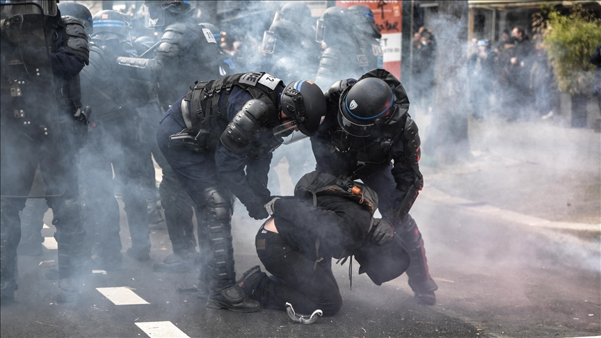 Protesters, police clash in Paris ahead of TotalEnergies meeting