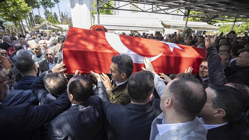 Caz sanatçısı İlham Gencer son yolculuğuna uğurlandı