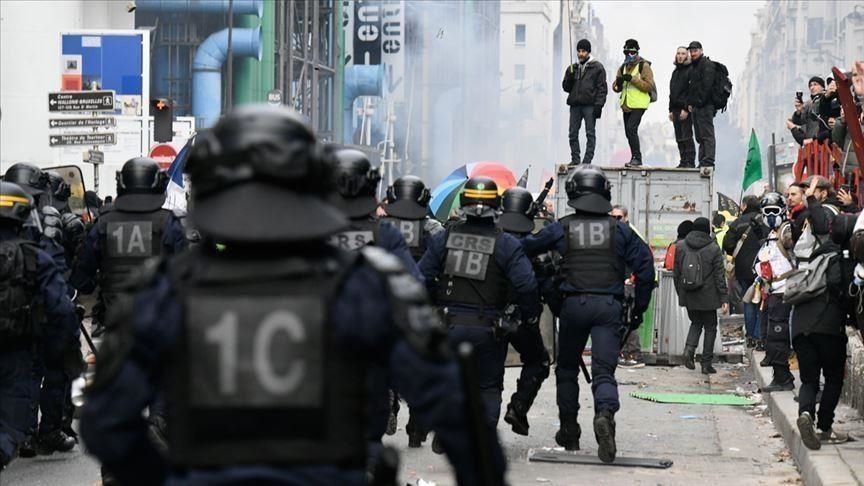 French police use tear gas to disperse protest against TotalEnergies